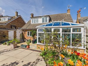 Rear- click for photo gallery